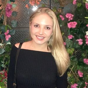 Meet your Posher, Michaela